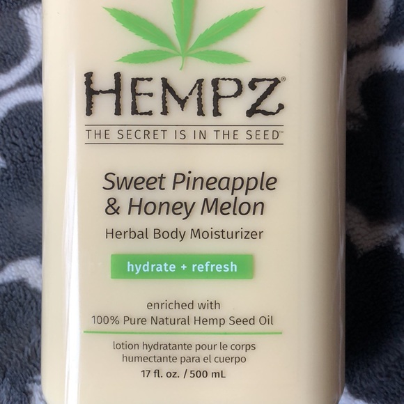 NWT sealed, Sweet Pineapple & Honey Melon Herbal Body Moisturizer by Hempz - Picture 2 of 4
